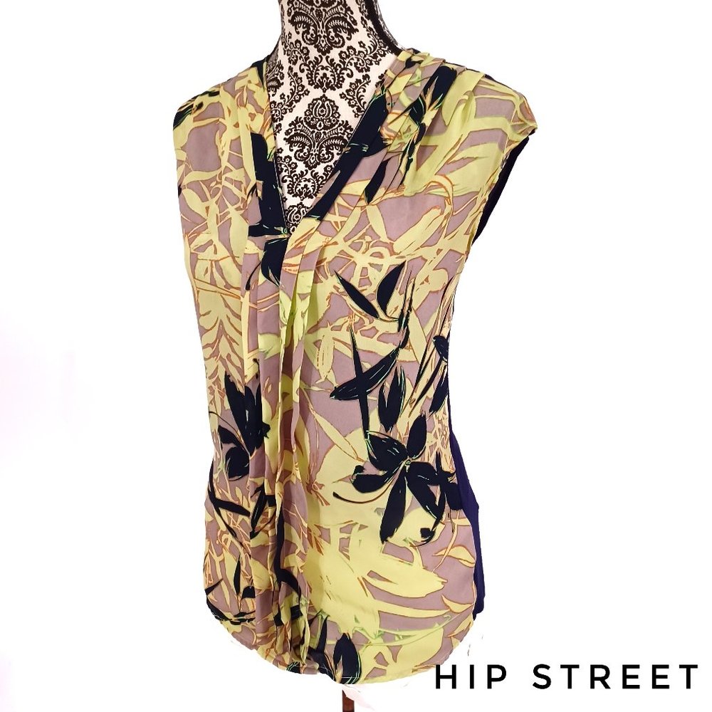 PERSEPTION CONCEPT Sleeveless Ruffle Front Floral V Neck Top Blouse S
